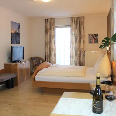 Winzerhotel Kinges-kessel Hotell 3*